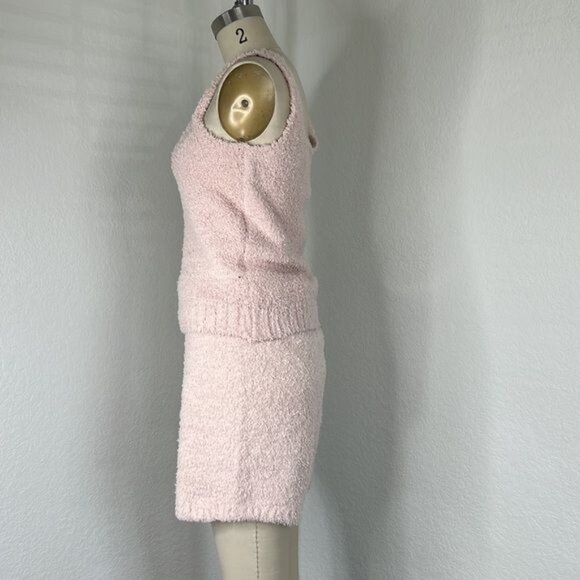 SKIMS Fuzzy Fits Cozy Knit Shorts Tank Set Sold Out - Picture 4 of 8
